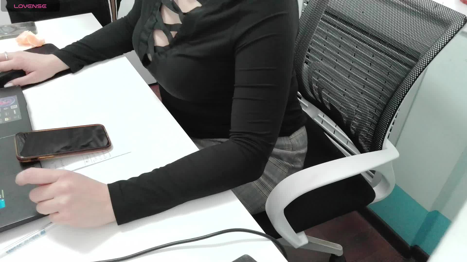 Lyalya7771 Cam Model Chat November 28, 2025