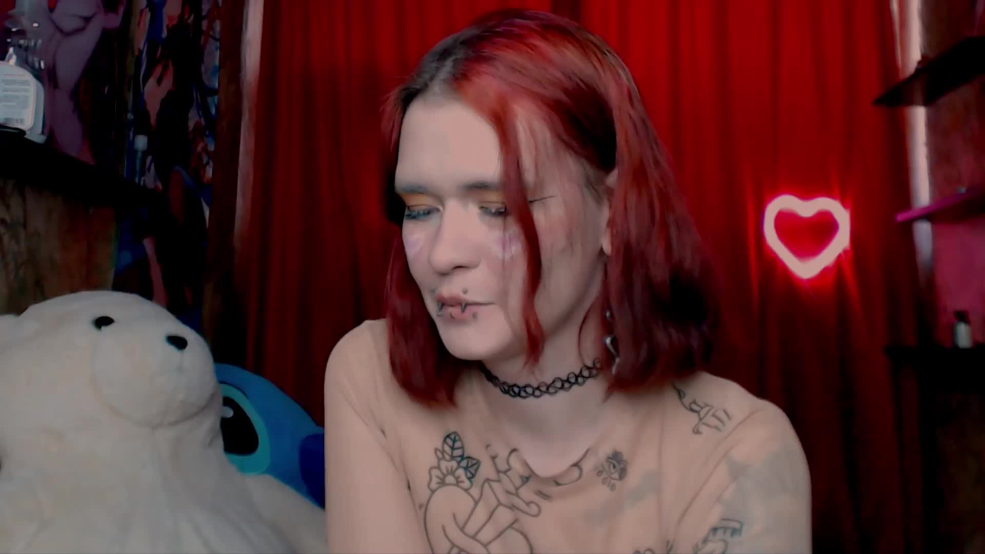 Velvet-and-Venom Cam Model Chat November 28, 2025