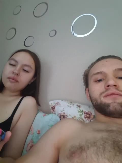 KOTIKI013 Cam Model Chat November 28, 2025