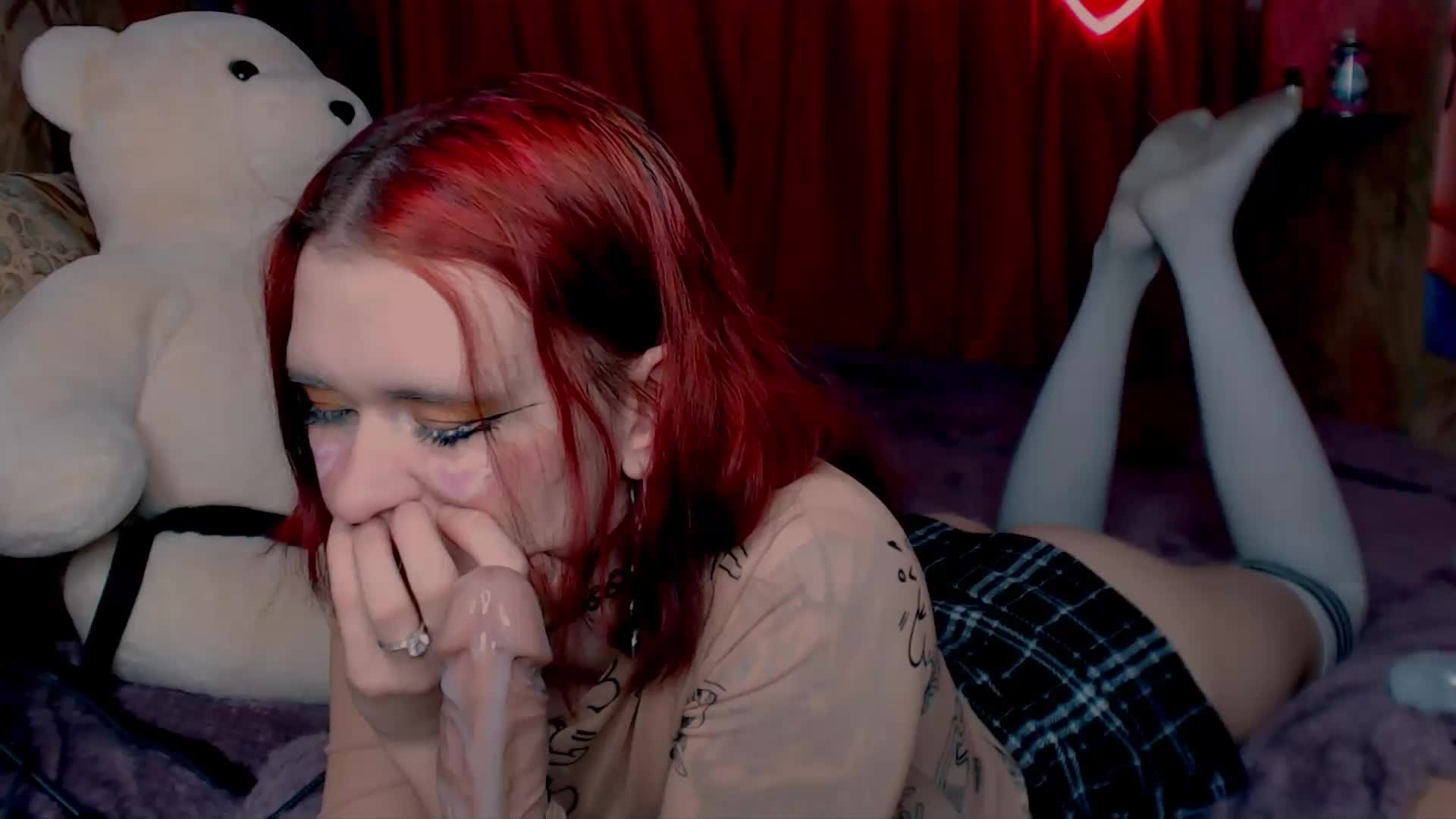 Velvet-and-Venom Cam Model Chat November 28, 2025