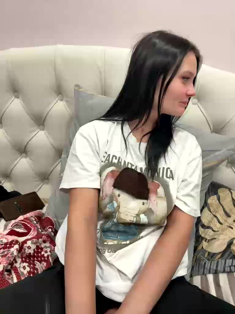 _Milashka_ Cam Model Chat November 28, 2025