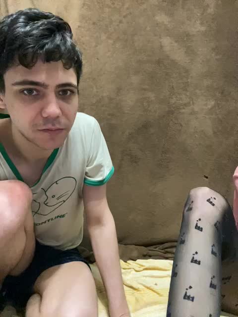 zaebokroom999 Cam Model Chat November 28, 2025