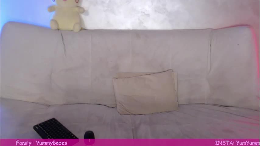 _yummybabes_ Cam Model Chat November 28, 2025