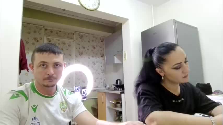 best_ass2000 Cam Model Chat November 28, 2025