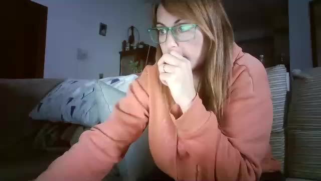 lolahueso Cam Model Chat November 28, 2025