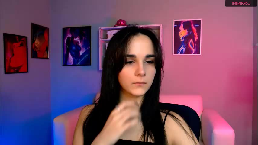 ariana_ross7 Cam Model Chat November 28, 2025