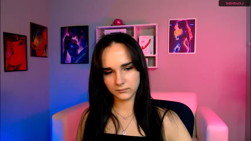 ariana_ross7 Cam Model Chat November 28, 2025