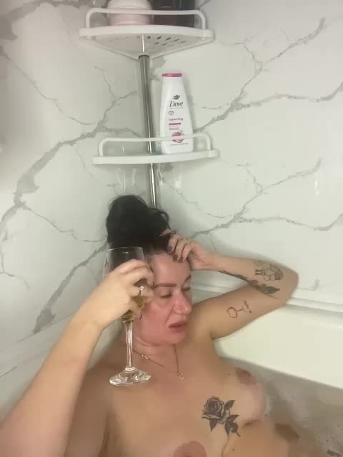 goldenwitchx Cam Model Chat November 28, 2025