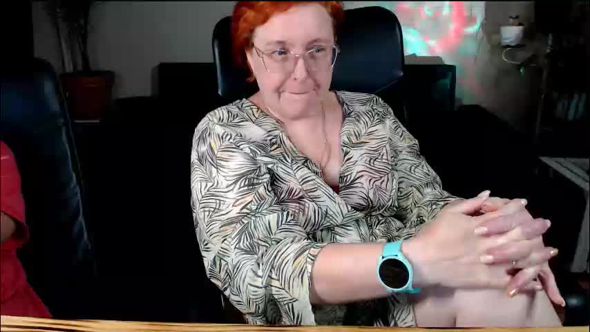 joannaandneighbour Cam Model Chat November 28, 2025