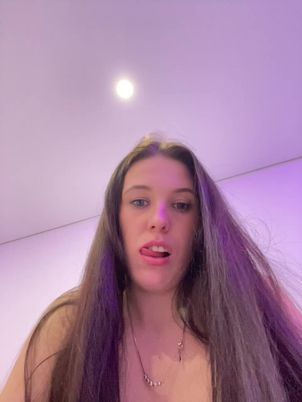 Potifays Cam Model Chat November 29, 2025