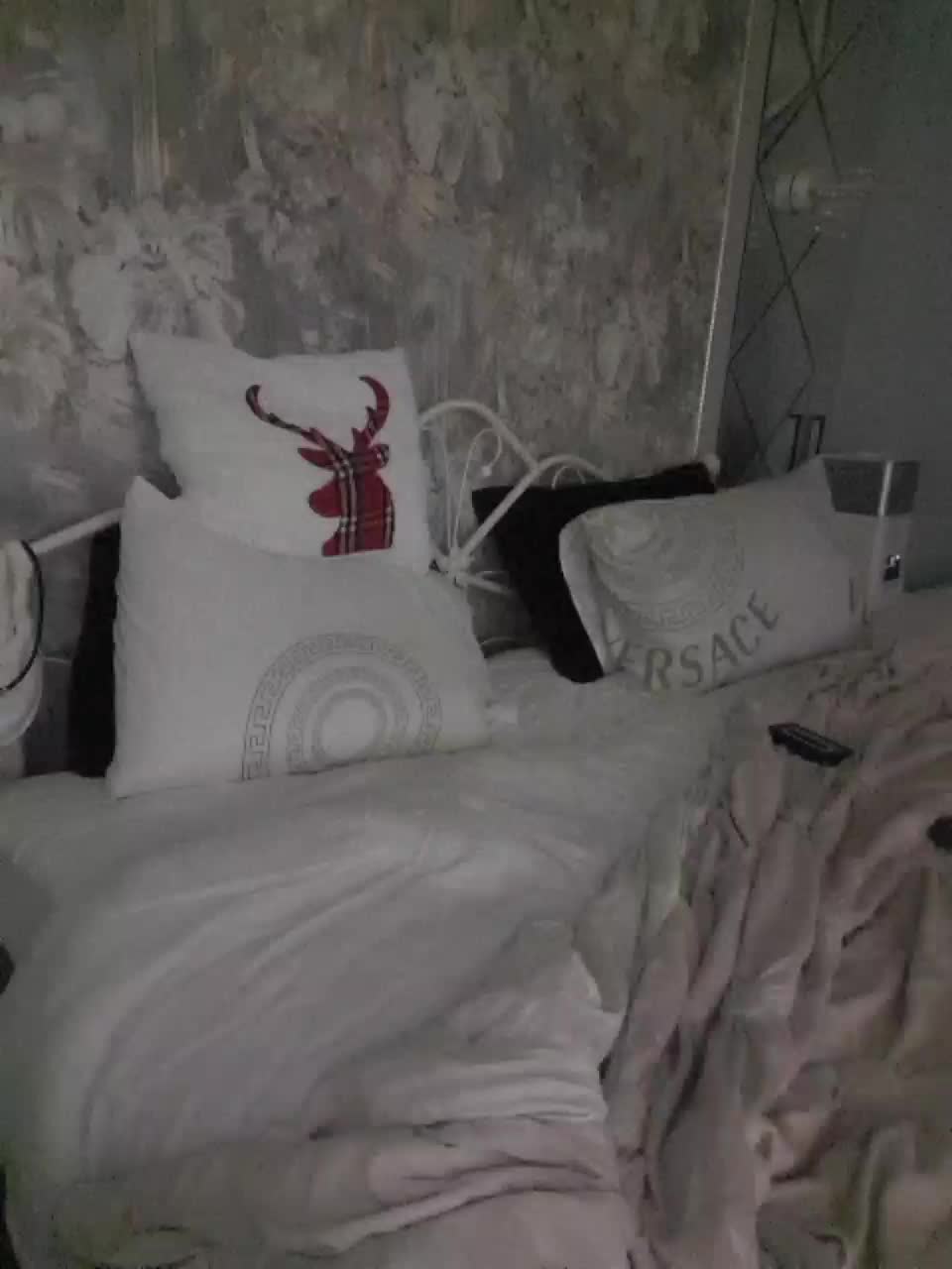 MadisonLove Cam Model Chat November 30, 2025