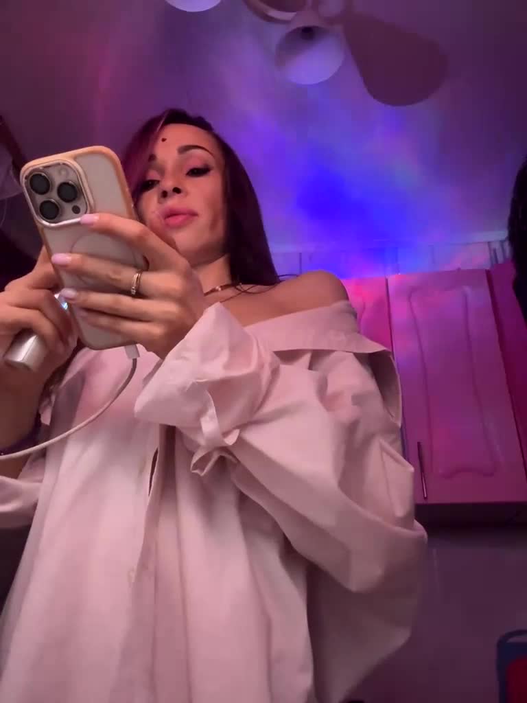 VIP17CoupleDream Cam Model Chat November 30, 2025