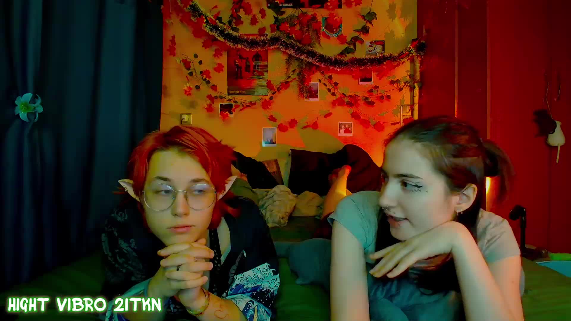 Tricky_Kitsune Cam Model Chat December 1, 2025