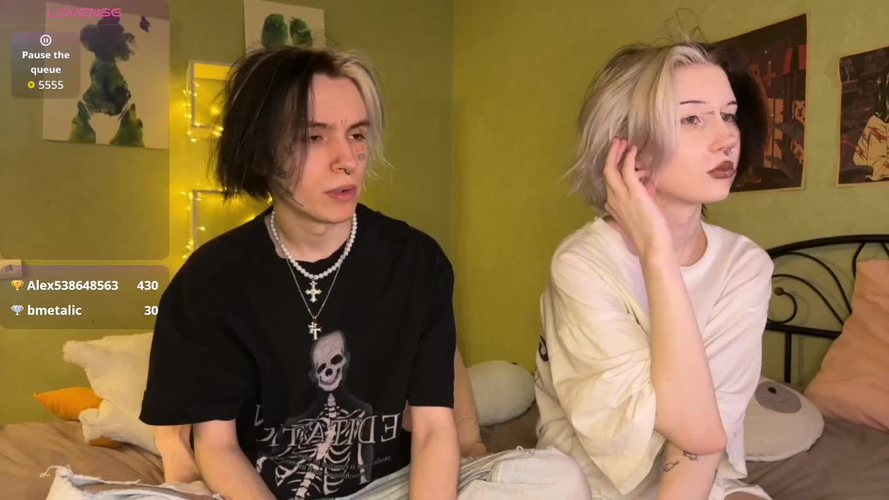 VeryRareTwins Cam Model Chat December 1, 2025