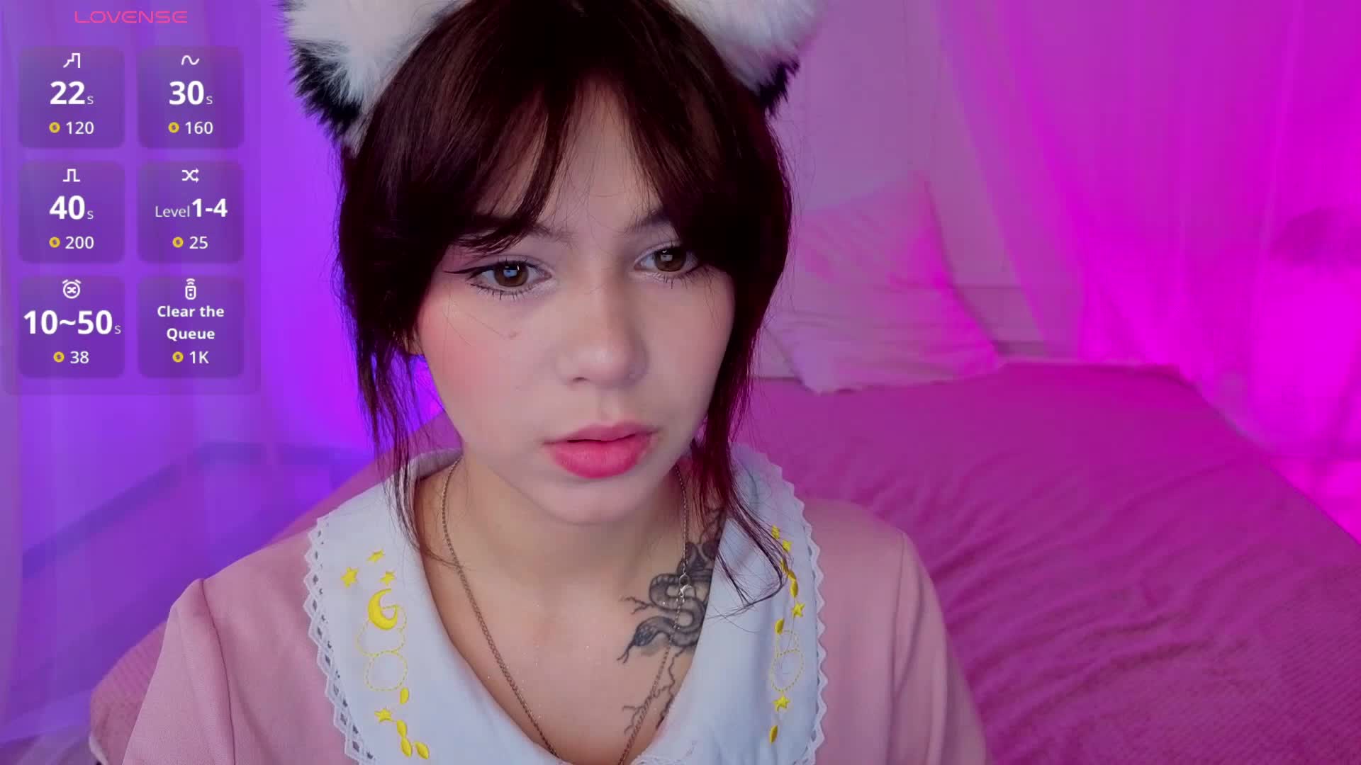 CoralineJones Cam Model Chat December 1, 2025