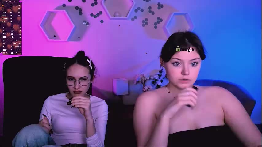 mona_cloud Cam Model Chat December 1, 2025