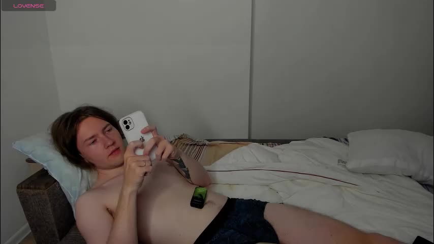 skip_london Cam Model Chat December 1, 2025