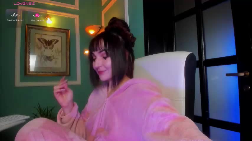 1munique Cam Model Chat December 1, 2025