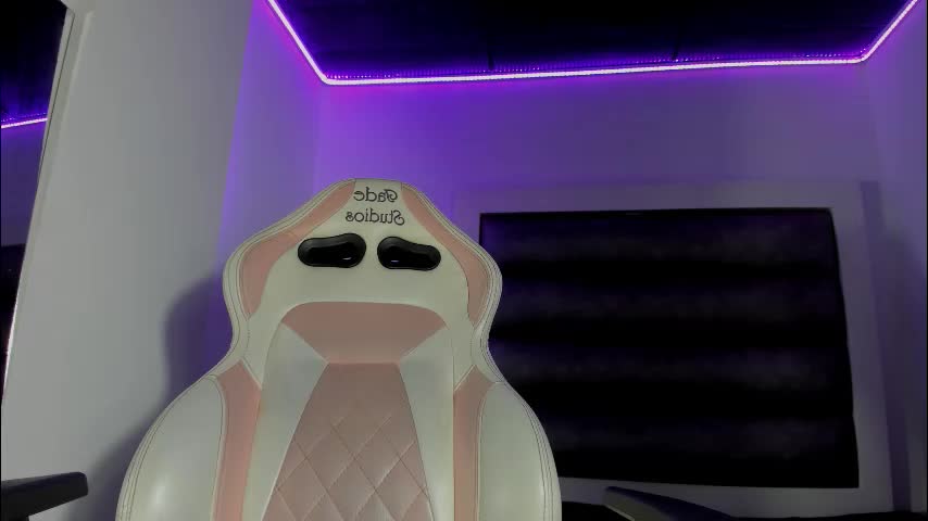 emma__js_ Cam Model Chat December 1, 2025