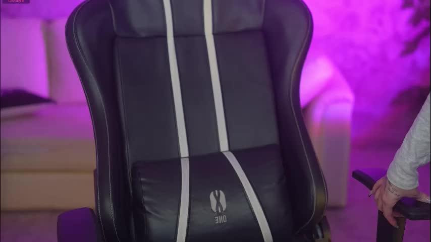 anabel054 Cam Model Chat December 1, 2025