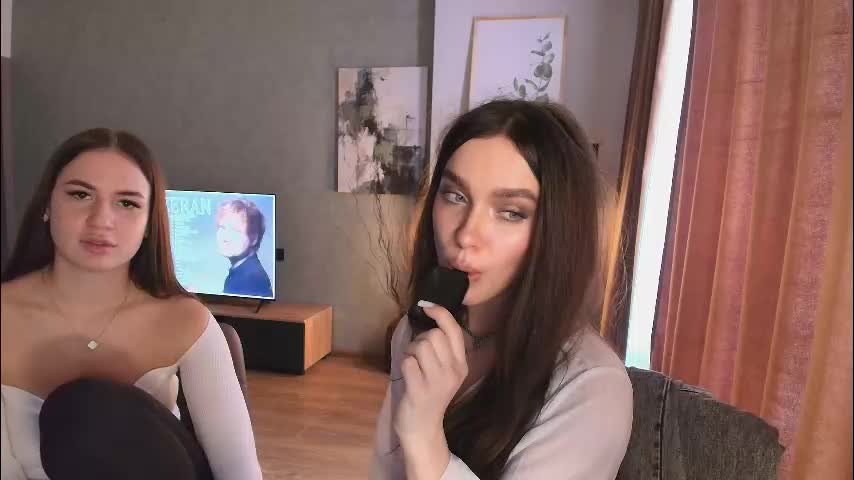 caressyourself Cam Model Chat December 1, 2025