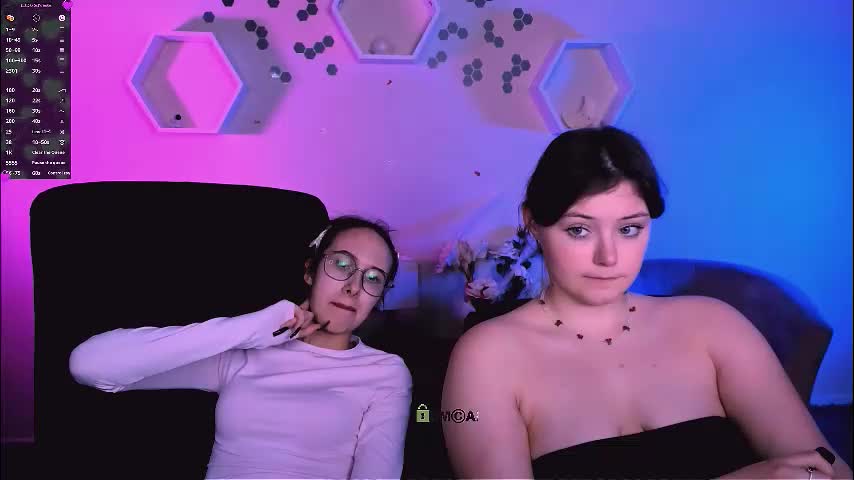 mona_cloud Cam Model Chat December 1, 2025