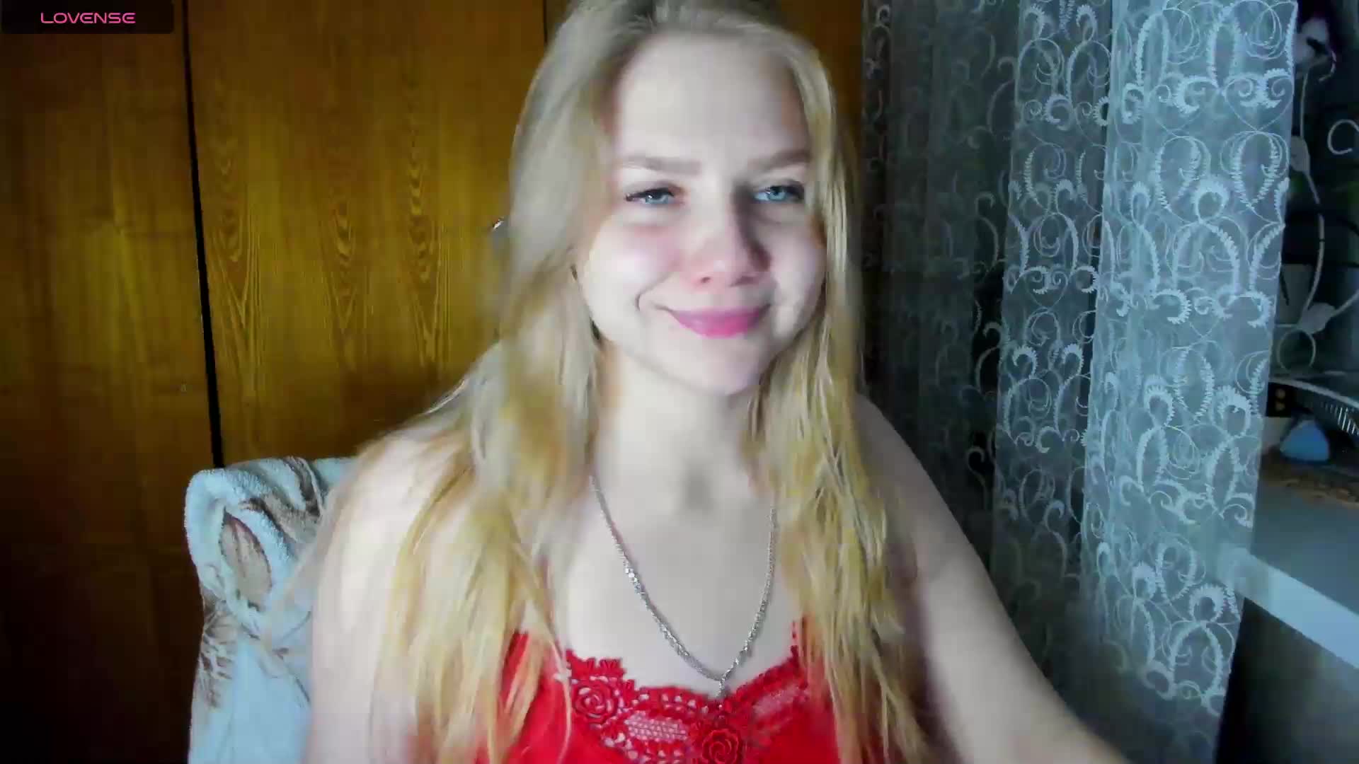 Emma-Frizea Cam Model Chat December 2, 2025