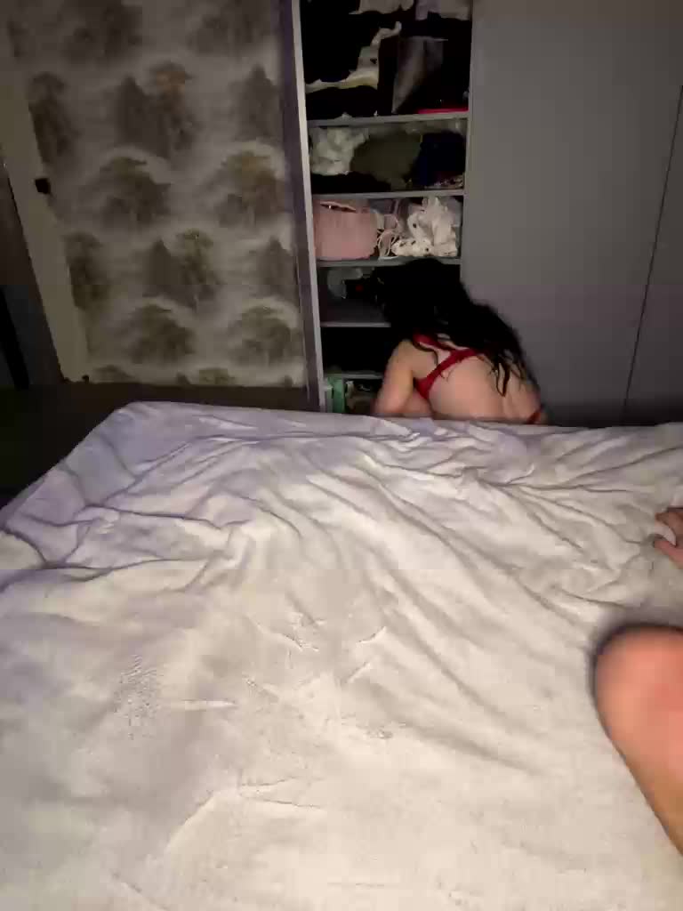 SweetHoles69 Cam Model Chat December 2, 2025