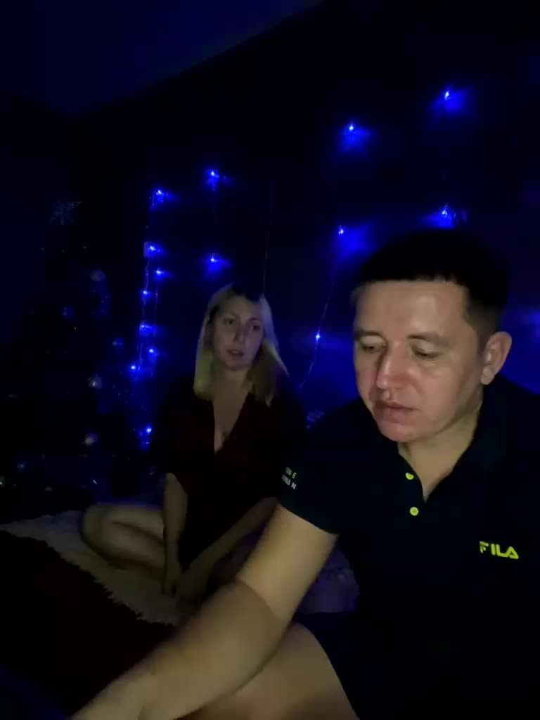 Xyligana Cam Model Chat December 2, 2025