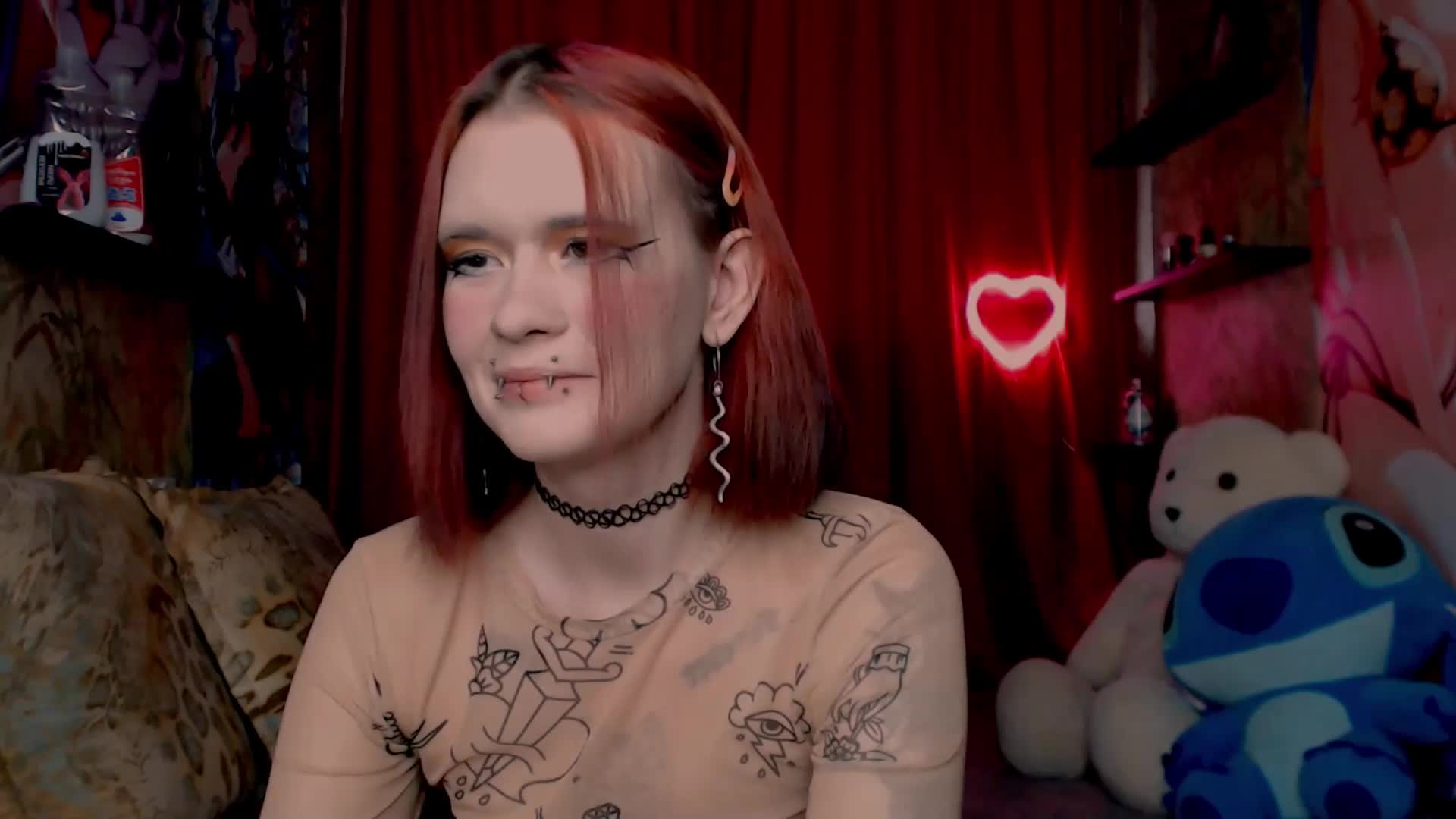 Velvet-and-Venom Cam Model Chat December 2, 2025