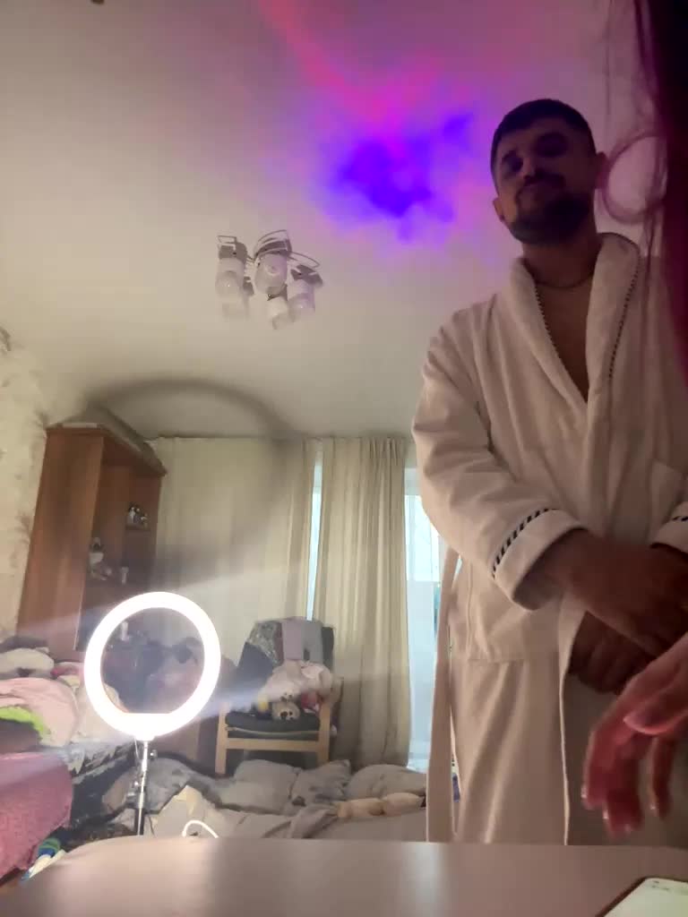 VIP17CoupleDream Cam Model Chat December 2, 2025