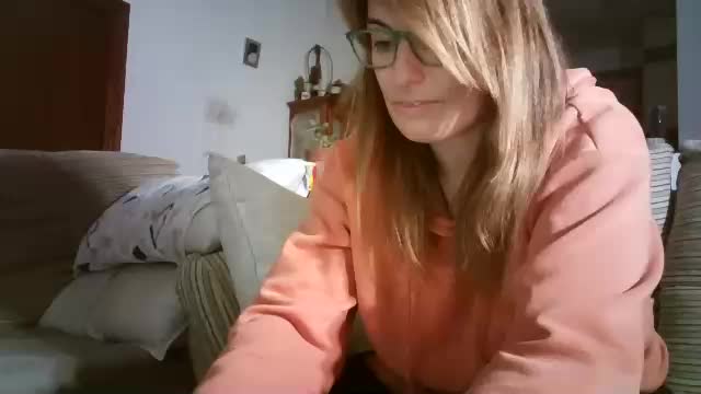 lolahueso Cam Model Chat December 2, 2025