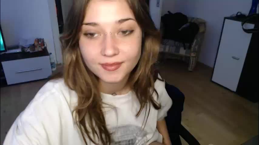 aliens4twenty Cam Model Chat December 2, 2025