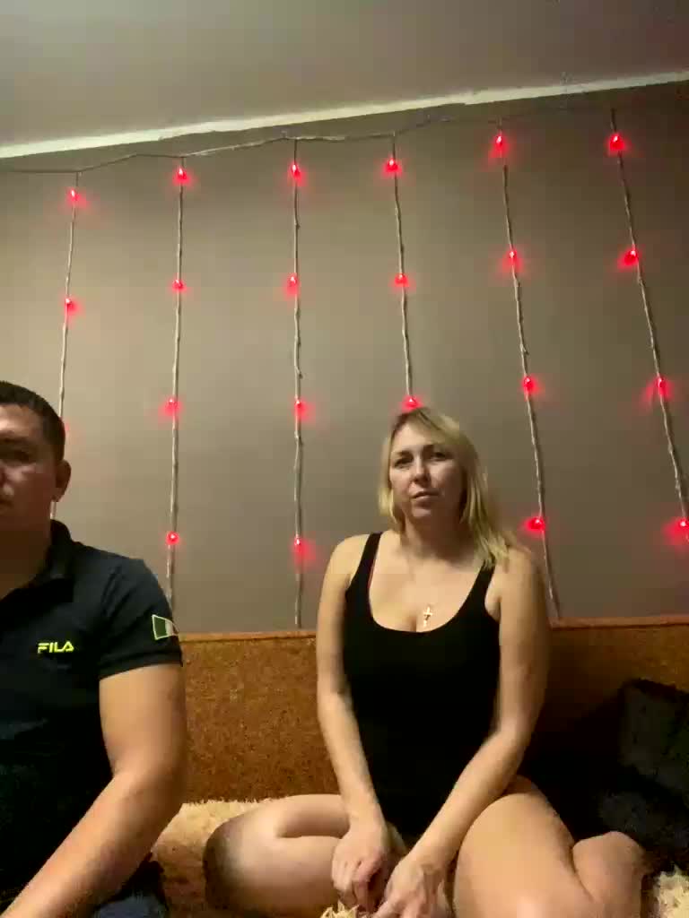 Xyligana Cam Model Chat December 2, 2025