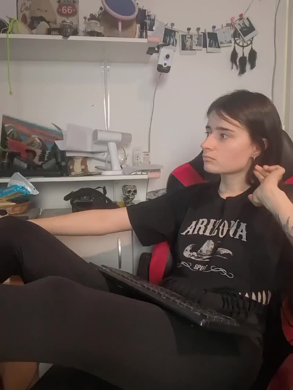 bonniewoods23 Cam Model Chat December 2, 2025