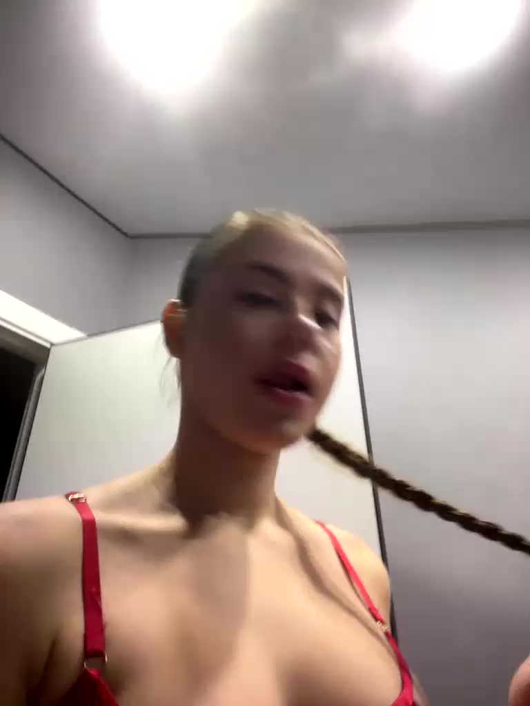 Vik04ka Cam Model Chat December 3, 2025