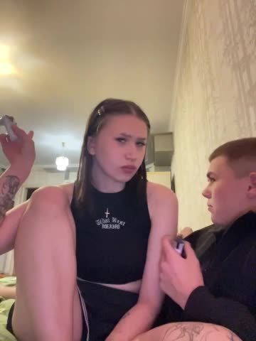 Funny-Banny Cam Model Chat December 3, 2025