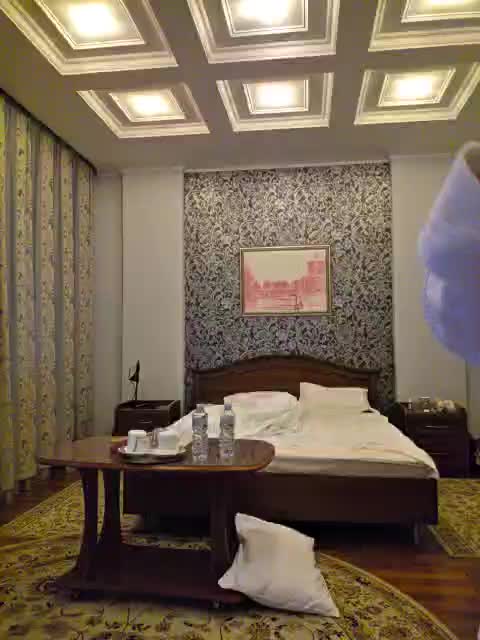 Alex80-201 Cam Model Chat December 3, 2025