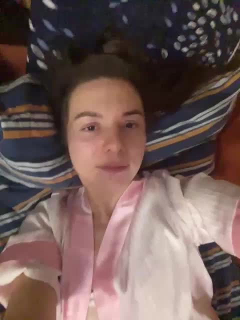 HelgaLeo Cam Model Chat December 3, 2025