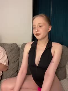 PeachPie Cam Model Chat December 3, 2025