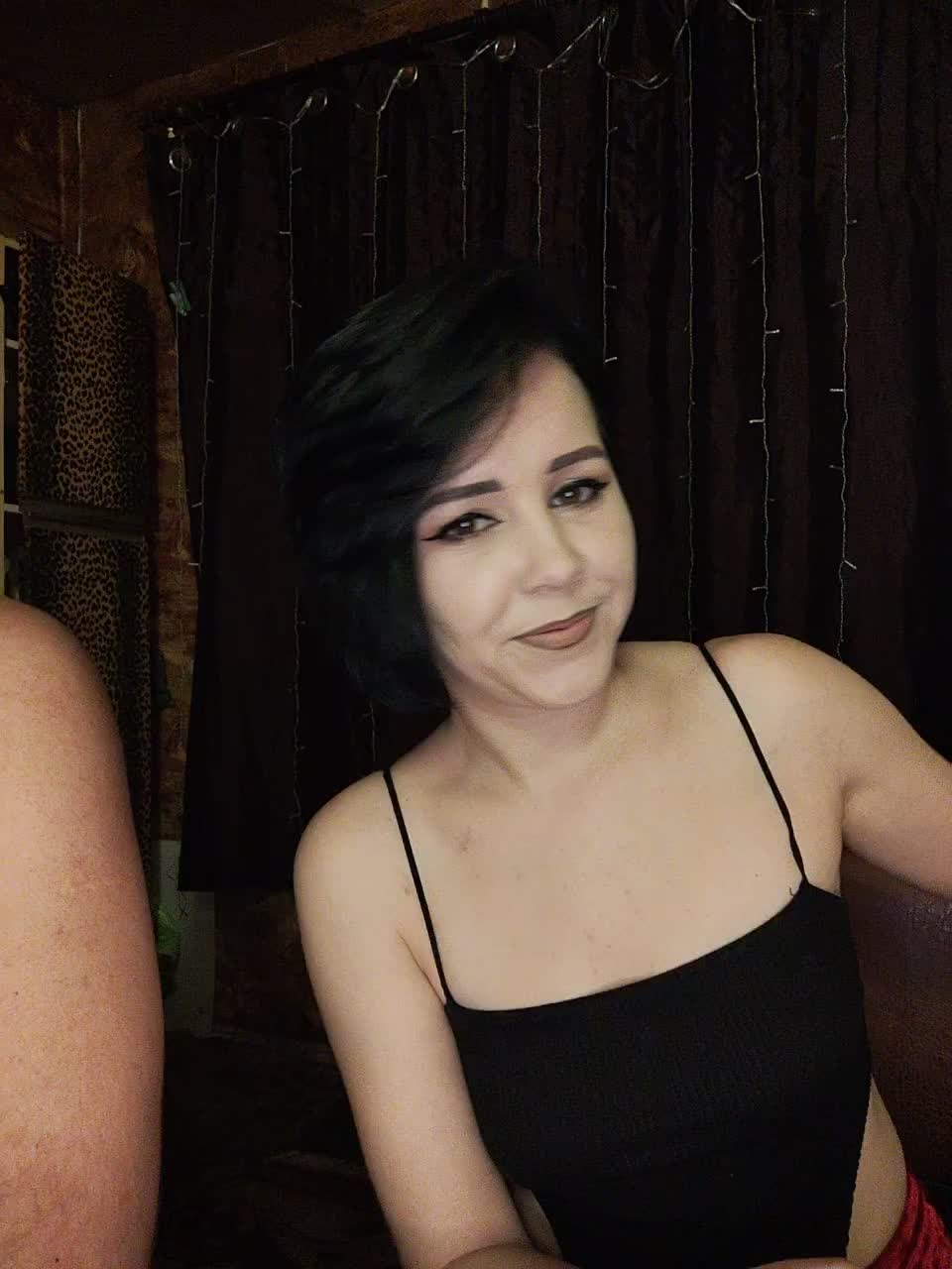 _Dia-Vik_ Cam Model Chat December 3, 2025