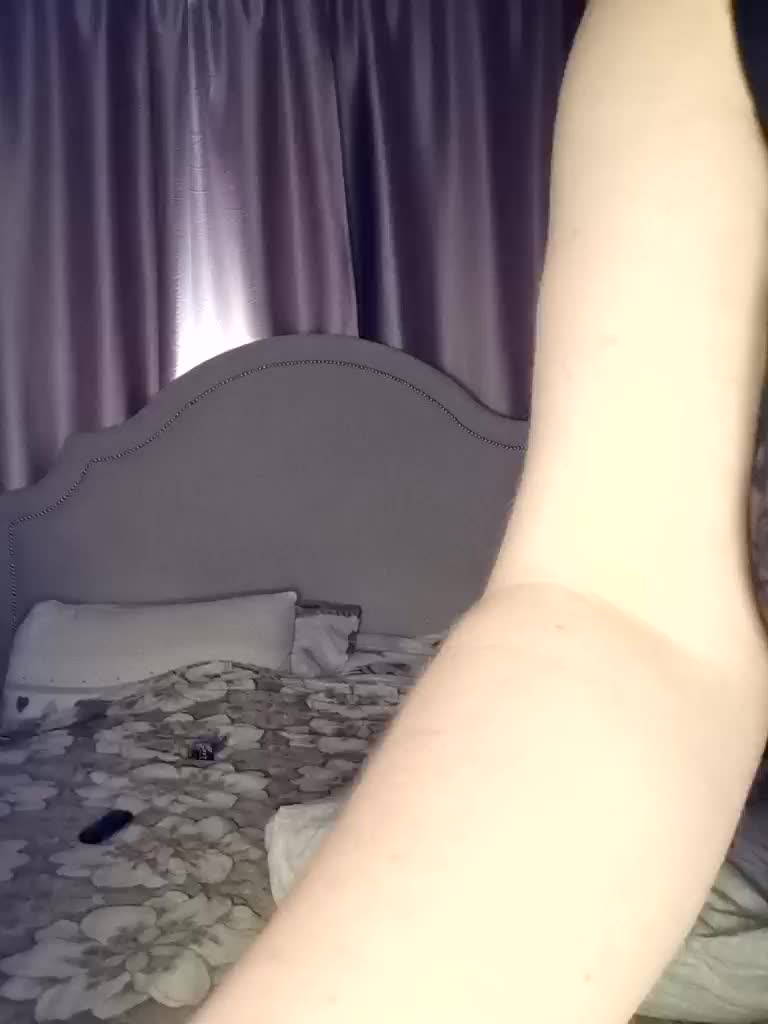 Her-Girl Cam Model Chat December 3, 2025