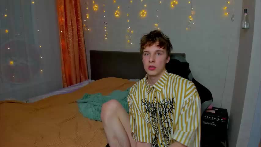 sosaguillypleasure Cam Model Chat December 3, 2025