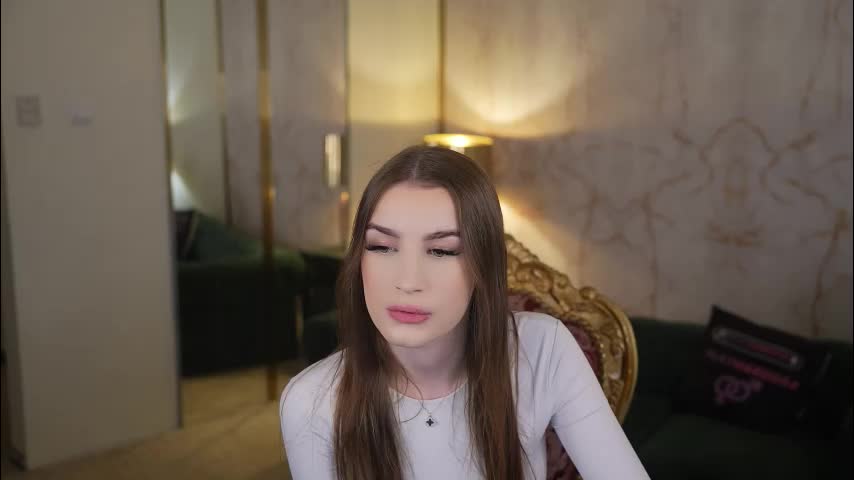 bright_diamonds_054 Cam Model Chat December 3, 2025