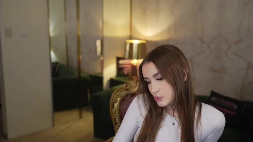 bright_diamonds_054 Cam Model Chat December 3, 2025