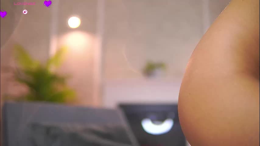 abbela_white Cam Model Chat December 3, 2025