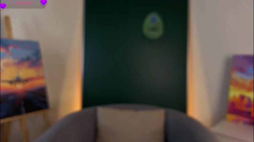 emilyhewell Cam Model Chat December 3, 2025