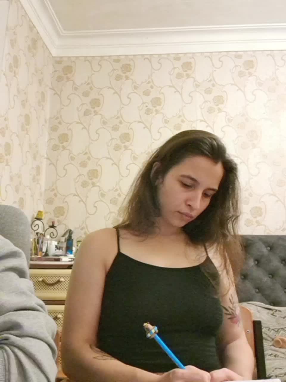 Love_Crew Cam Model Chat December 4, 2025