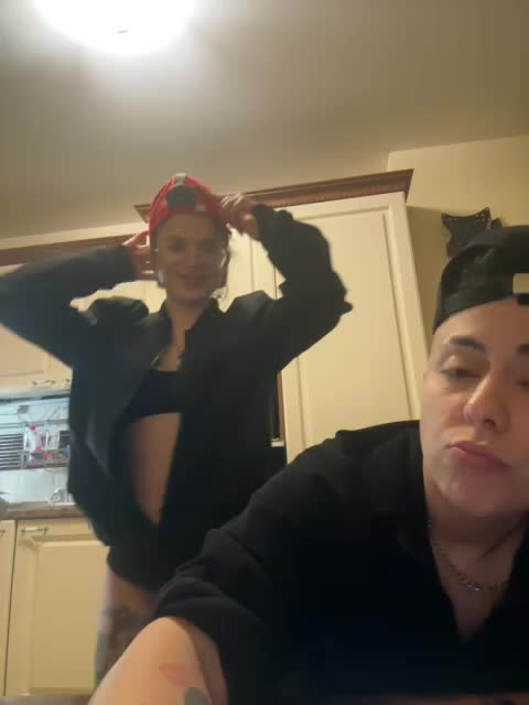 Flipflapfap Cam Model Chat December 4, 2025