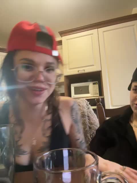 Flipflapfap Cam Model Chat December 4, 2025